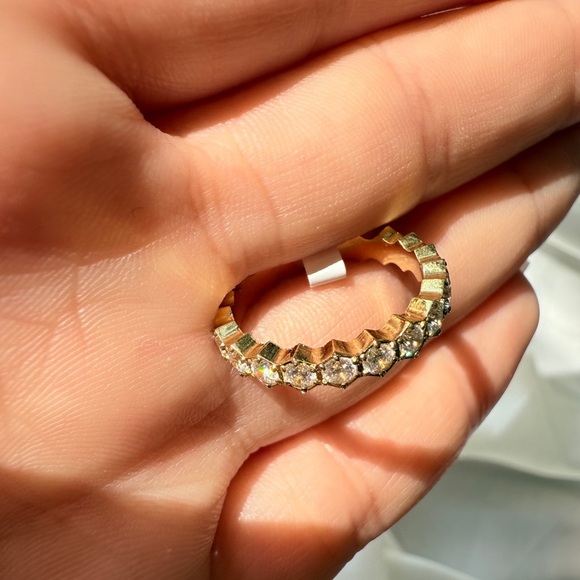 Round Diamond Gold Women's Ring - Picture 10 of 12